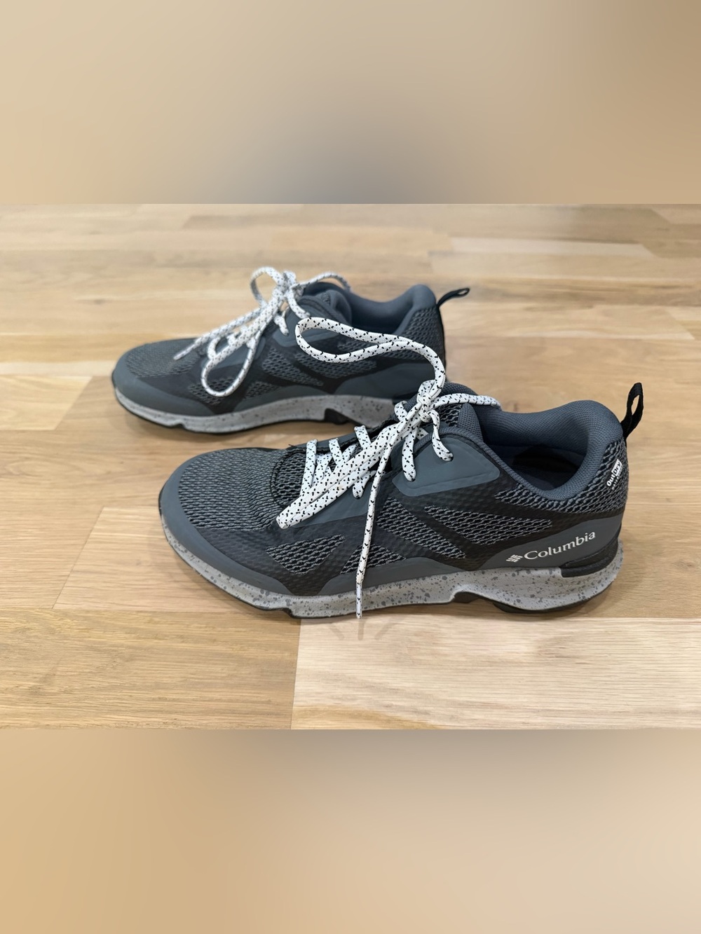 Columbia Vitesse OutDry Women’s Dark Gray Hiking/ Trail Shoes